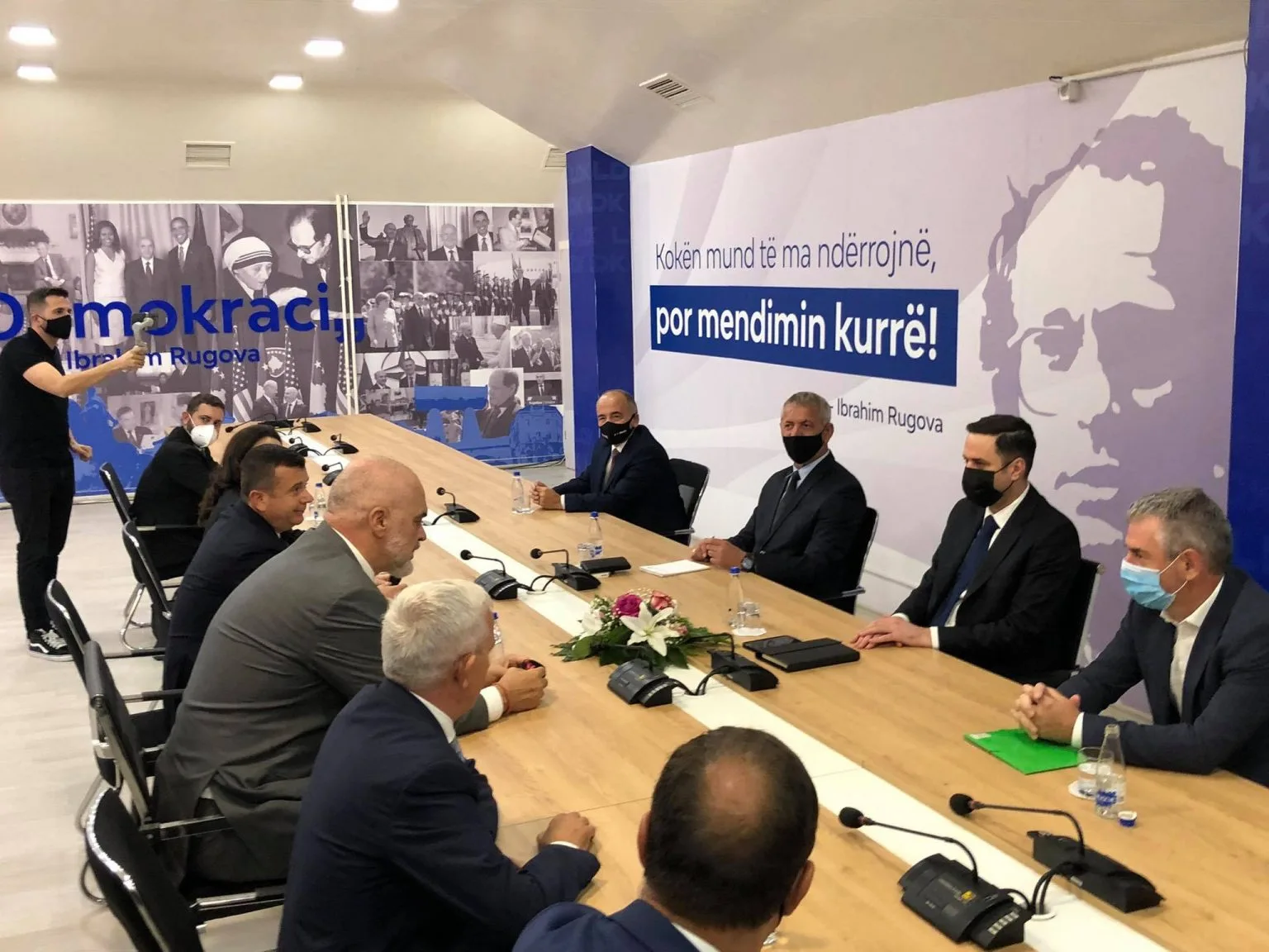 Rama në LDK, zhvillon takim me Abdixhikun