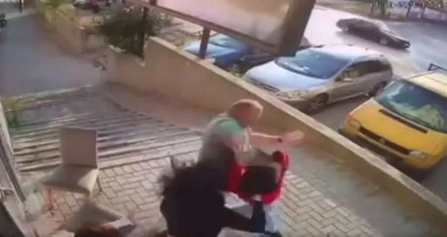 Një burrë sulmon tri vajza në Prishtinë, publikohen pamje