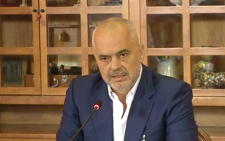 Rama për Bashën dhe Berishën: Dy kufoma politike që luajnë kështjellash