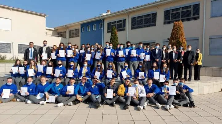 Në Gjimnazin “Loyola” shpërndahen diplomat e gjuhës gjermane-DSD 1