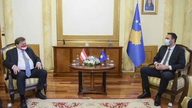 Konjufca takon ambasadorin e Austrisë, merr mbështetje për procesin e liberalizimit të vizave