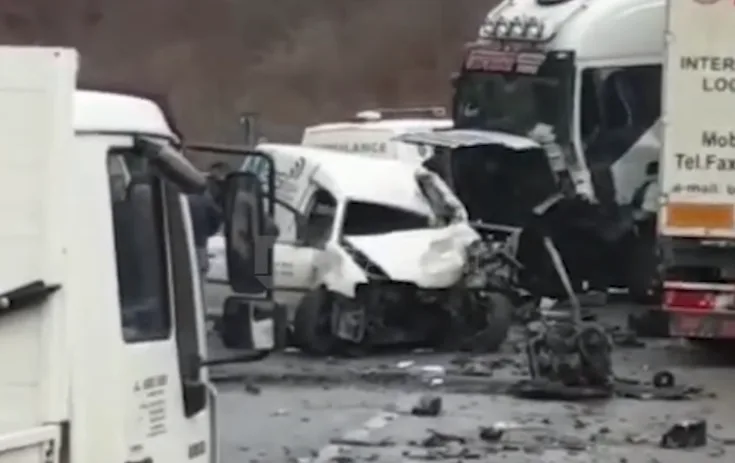 Aksident afër autostradës në Suharekë