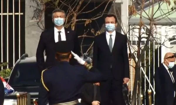 Kryeministri Kurti e pret në Prishtinë kryeministrin e Kroacisë