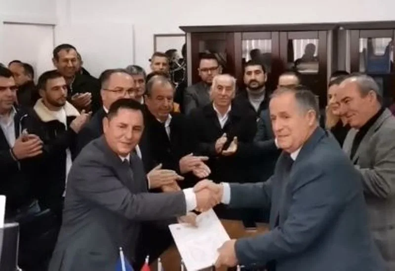 Ekrem Kastrati i pari kryetar i ri komune që merr detyrën