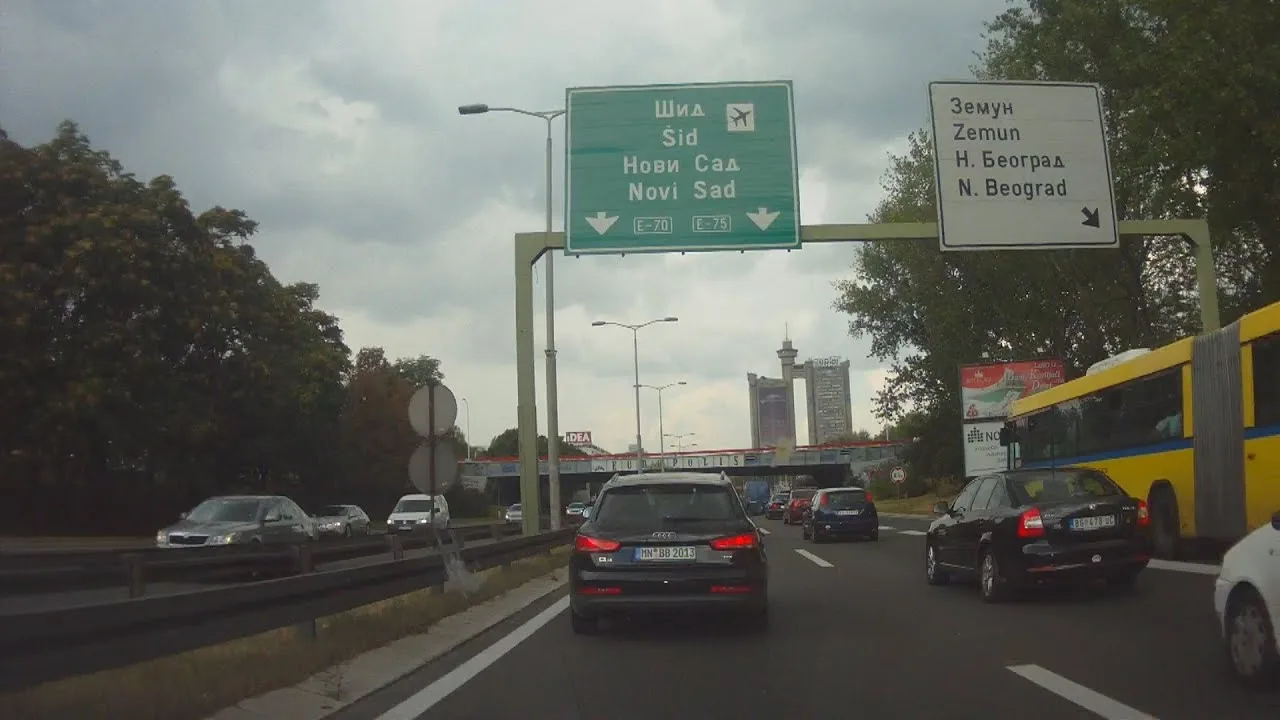 Mërgimtari thotë se është plaçkitur në Serbi, i janë vjedhur para dhe stoli