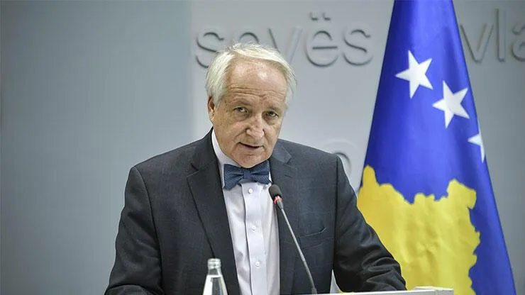 Ministri i Shëndetësisë kthehet në Kosovë