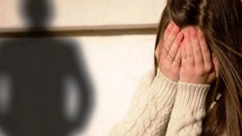 Sulmohet seksualisht një femër nga Shqipëria në Restelicë të Dragashit