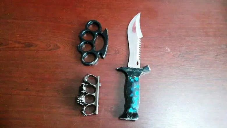 Theret me thikë një 15 vjeçar në Prizren
