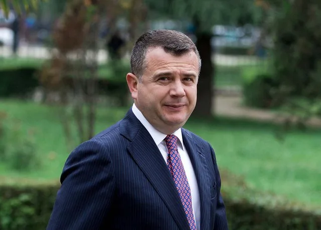 Balla vjen në Kosovë, pritet nga Konjufca