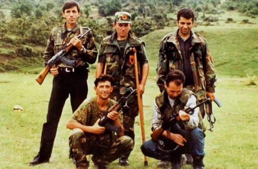 23 vjetori i rënies së Mujë Krasniqit dhe 41 bashkëluftëtarëve të tij