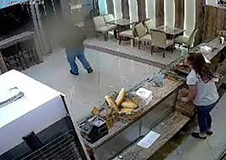Dënim me burgim dy kosovarëve në Hungari, tentuan të plaçkitnin një furrë të shqiptarit