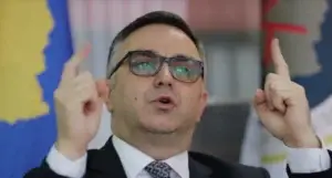 Tahiri: AAK do të garojë e vetme në zgjedhje