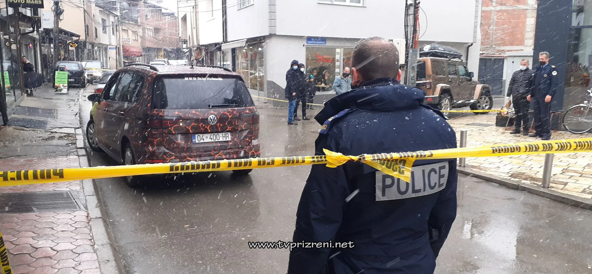 Policia: Për mosmarrëveshje në komunikacion, plagoset një person