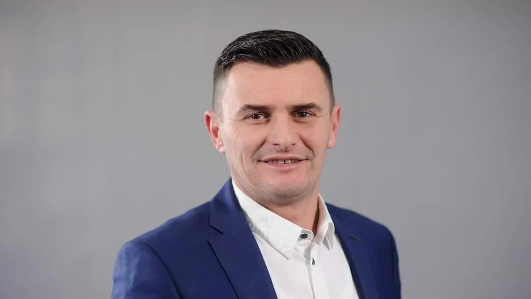 Kastriot Krasniqi largohet nga pozita e kuvendarit të PDK-së, do të jetë i pavarur