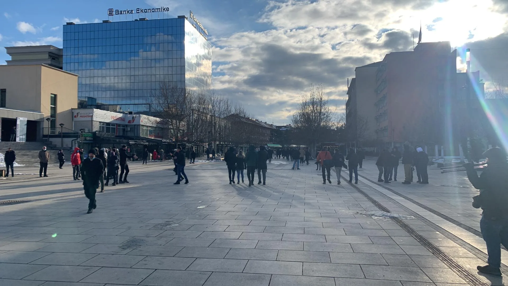 Përfundon protesta kundër shtrenjtimit të rrymës