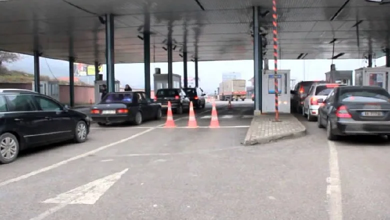 Kosova heq kushtin për dozën e tretë, fluks në Morinë