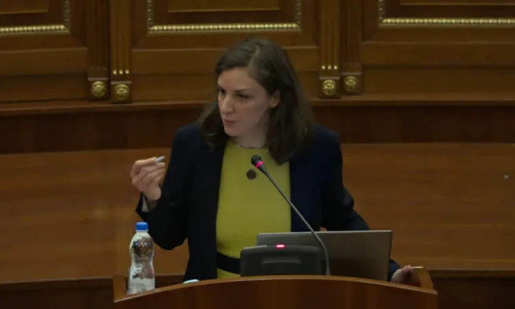 Ministrja e Ekonomisë pranon se ka paqartësi në faturimin e energjisë për muajin shkurt