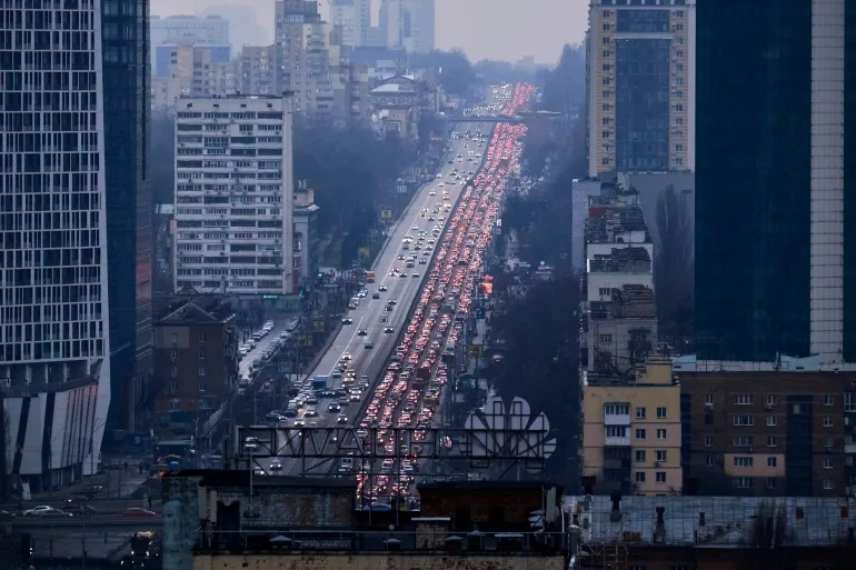 Kiev vendos shtetrrethim