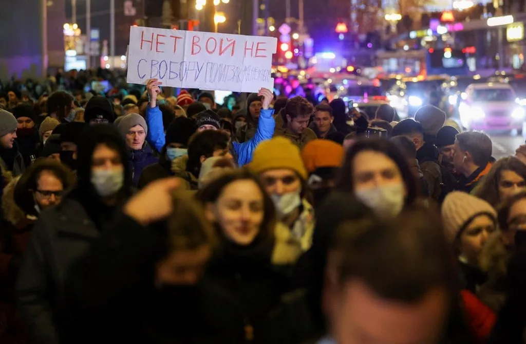 Në Moskë shpërthen protesta kundër agresionit rus në Ukrainë