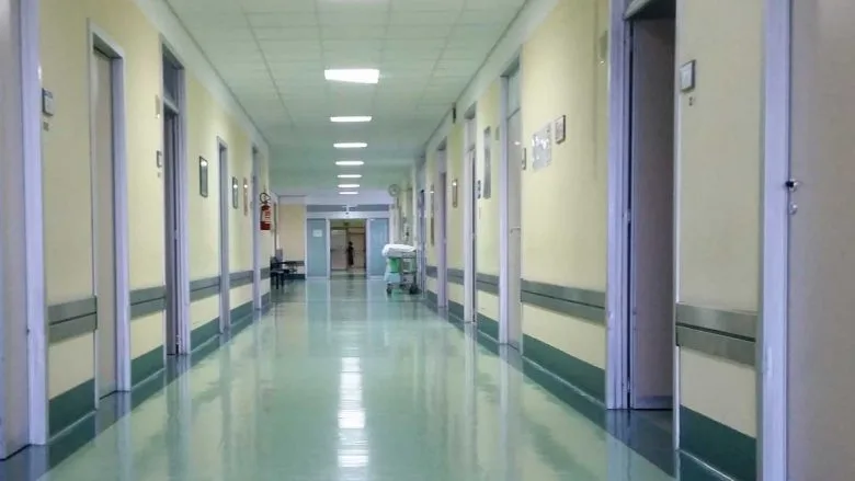 Ndërron jetë një person në spitalin e Prizrenit, familjarët fajësojnë mjekët