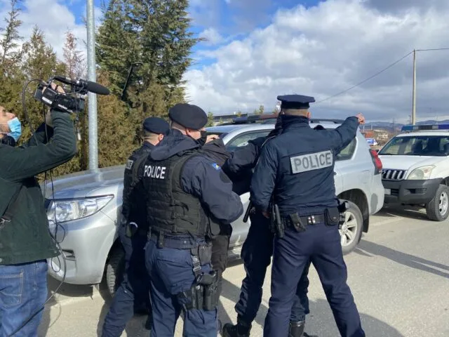 Policia deklarohet për rastin e kamermanit të arrestuar në Suharekë