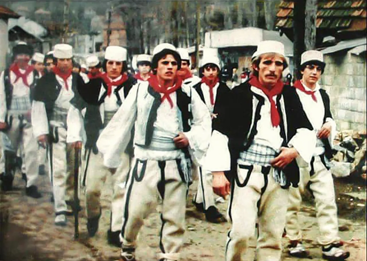 Histori shqiptare e ndodhur në Zhur: Nusja vdiq ditën e dasmës, për të mos i kthyer krushqit ua dhanë fqinjën 15-vjeçe