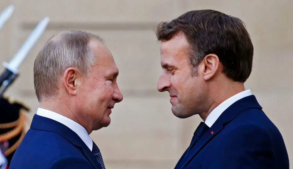 Putini i thotë Macronit: Rusia do t’i arrijë qëllimet e saj