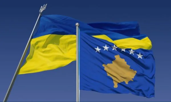 Qeveria: Jemi duke shqyrtuar themelimin e një fondi për t’i ndihmuar Ukrainës