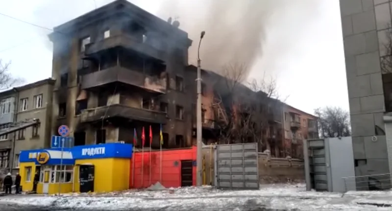 Sulmohet Konsullata e Nderit e Shqipërisë në Ukrainë (VIDEO)