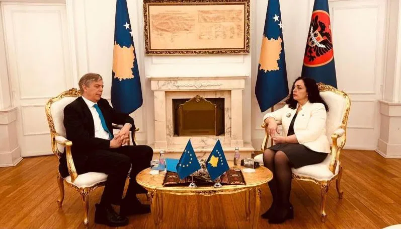 Osmani takon shefin e EULEX-it, flasin për sigurinë në vend