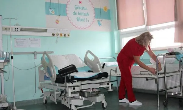 Për tri ditë në Klinikën e Gjinekologjisë në QKUK lindën 45 foshnje