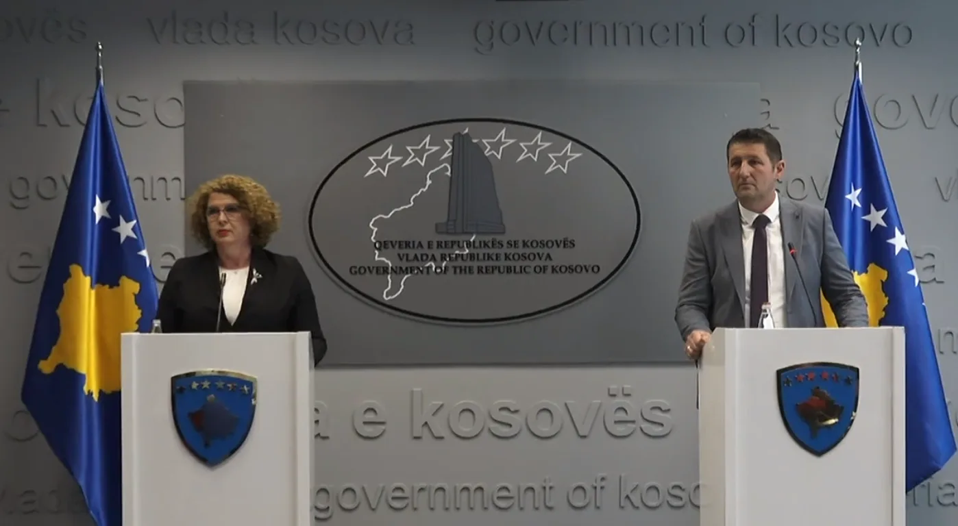 Llugaliu: Katër kompanitë e naftës që iu pezullua licenca kishin përfituar nga lirimi i akcizës