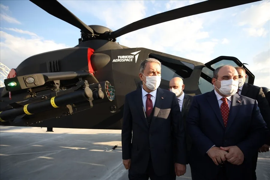 Turqia theyn rekord botëror, prodhon helikopter pa pilot