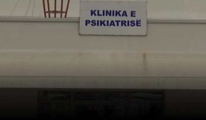 Motra lajmëron në polici vëllain që iku nga Klinika e Psikiatrisë
