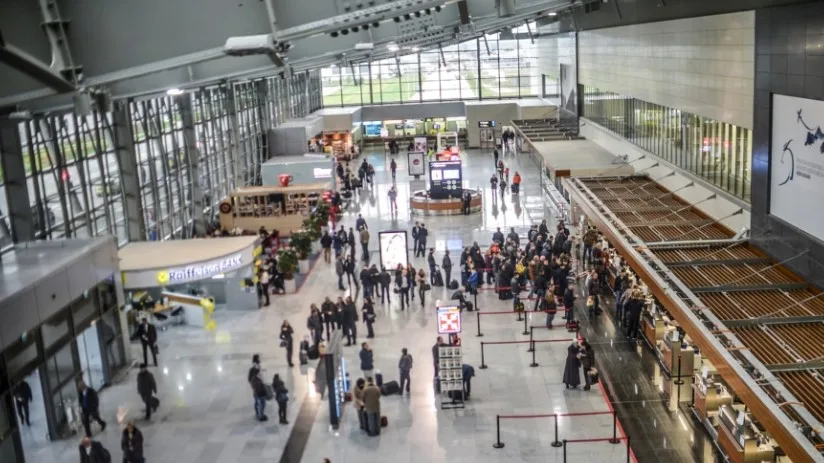 Sekuestrohen 50 fishekë nga valixhja e pasagjerit në Aeroportin e Prishtinës