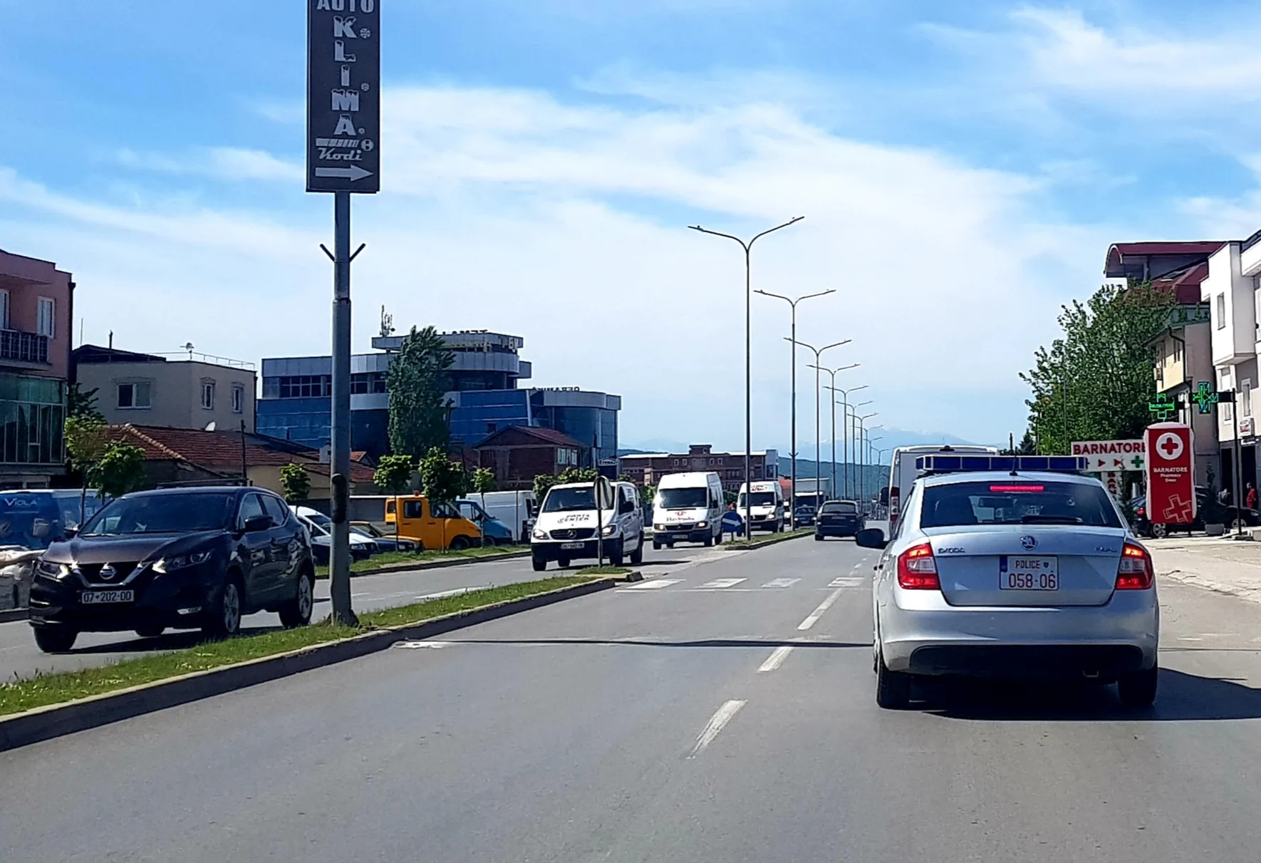 Dhëndri rrah vjehrrën dhe mikun në Prizren