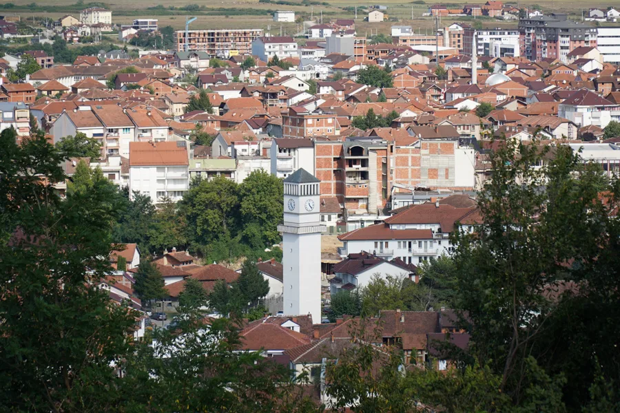 Gjyshja me mbesën arrestohen në Gjakovë, u rrahën mes vete