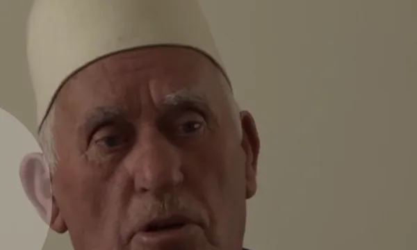 Plaku kosovar kërkon takim me Kurtin ose të parin e ushtrisë, thotë se e di sekretin e një arme të rrezikshme