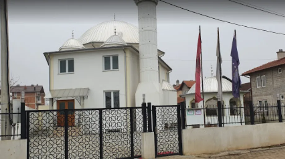 Bashkësia Islame në Kosovë njofton për orën e faljes së namazit të Fitër Bajramit