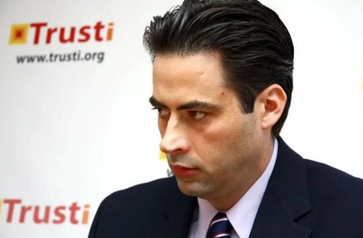 Drejtori i Trustit tërhoqi edhe 10 për qind të kursimeve në Fondin Pensional