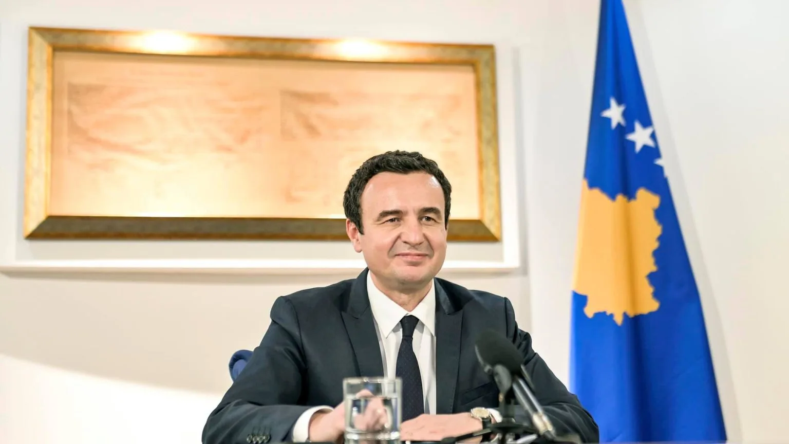 Kryeministrit Kurti do t’i verifikohet pasuria në mënyrë të plotë