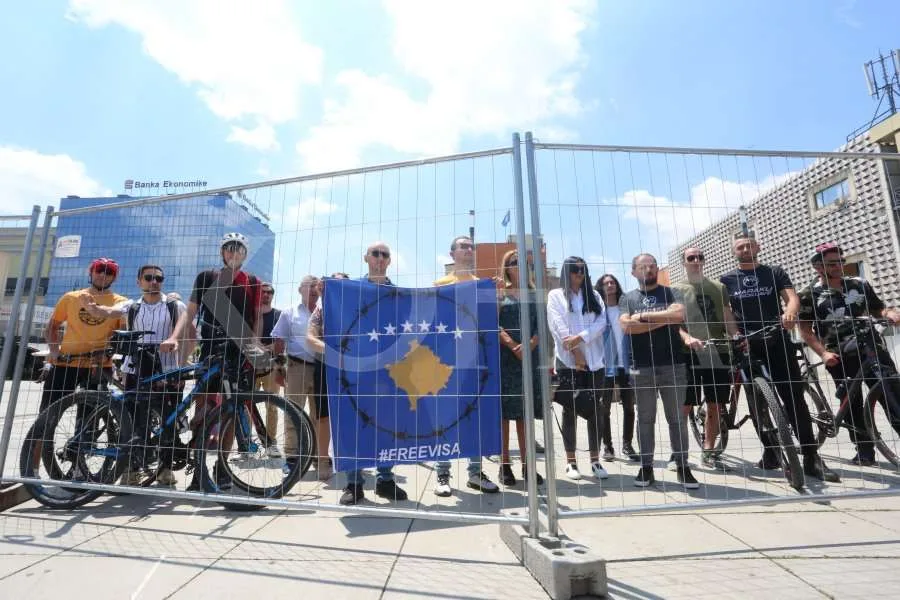 Pakënaqësi për mosliberalizimin e vizave, protestohet në Prishtinë