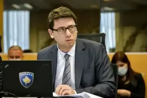 Murati: Ka filluar pilotimi i skemës së reformuar të asistencës sociale, rreth 2 mijë familje në nevojë do të përfitojnë