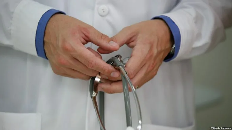 Kanoset një mjek i Klinikës së Kardiologjisë në QKUK