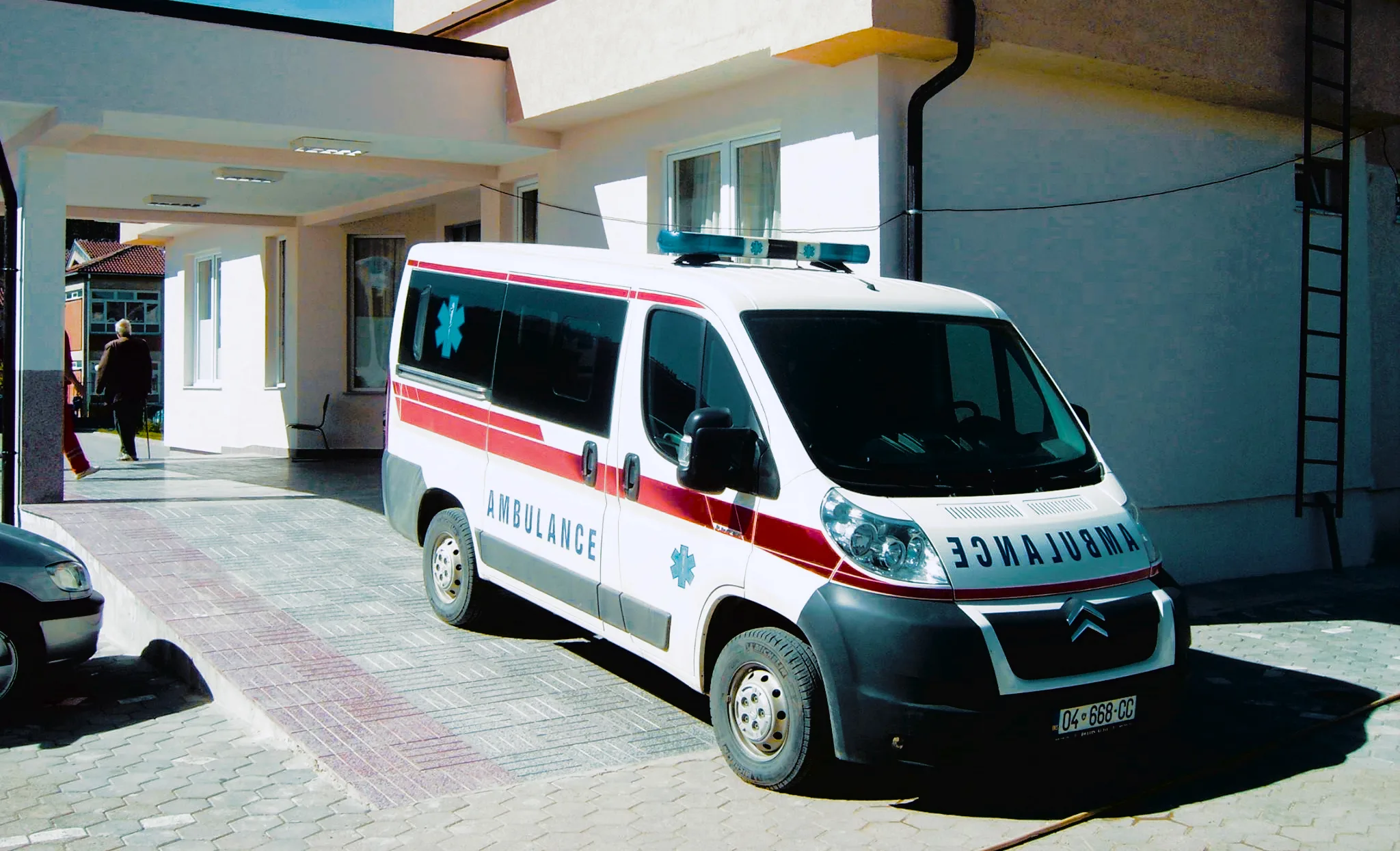 31-vjeçarja nga Suhareka përfundon në spital si pasojë e dhunës nga bashkëshorti i saj
