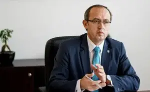 Hoti thërret protestë për përfshirjen e Kosovës në gazin amerikan