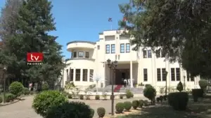 Komuna e Prizrenit organizon konsultim publik me qytetarë për projekt-rregulloren për menaxhimin e mbeturinave