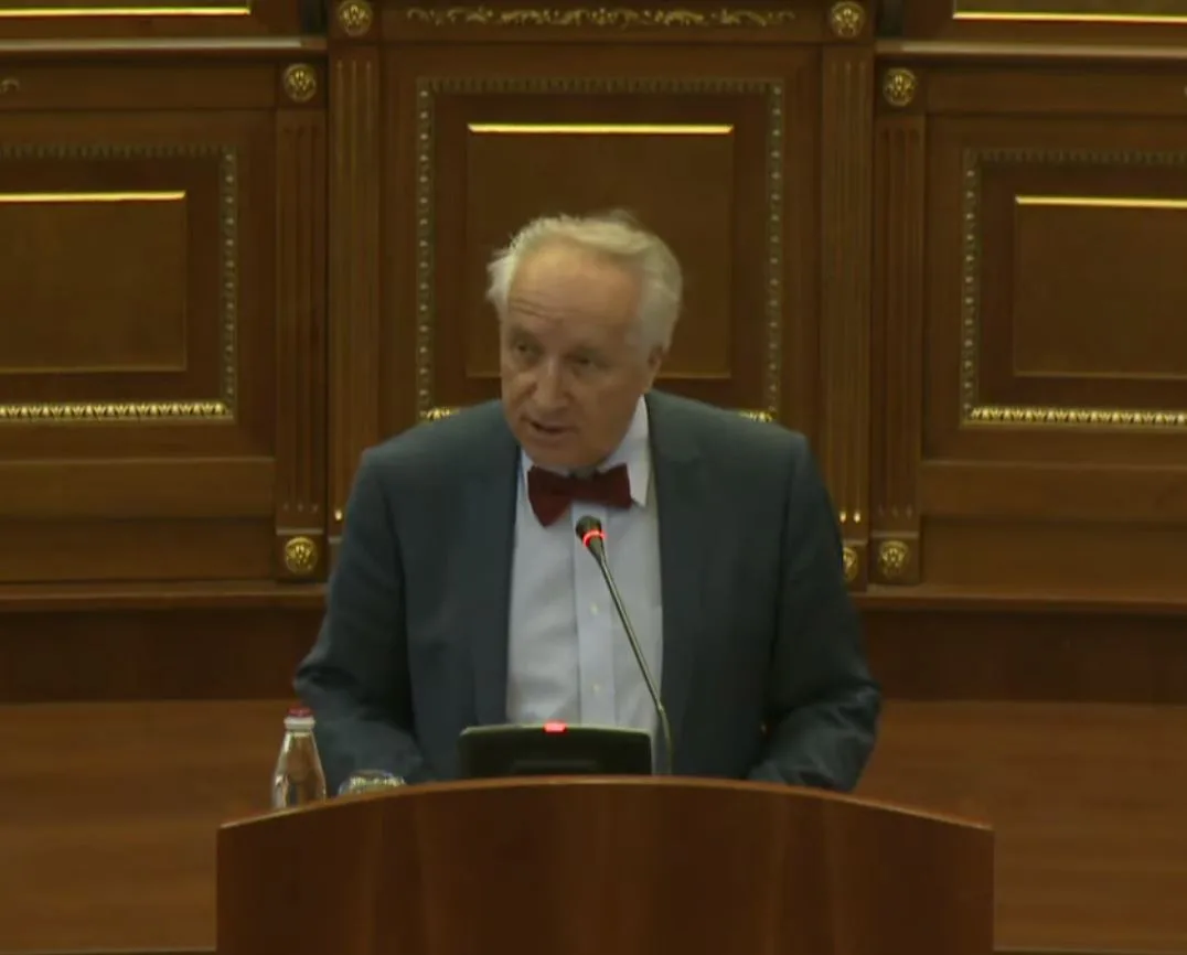 Ministri Latifi: Nuk është Kosova i vetmi shtet që s’do të mund t’i përdor të gjitha vaksinat antiCOVID