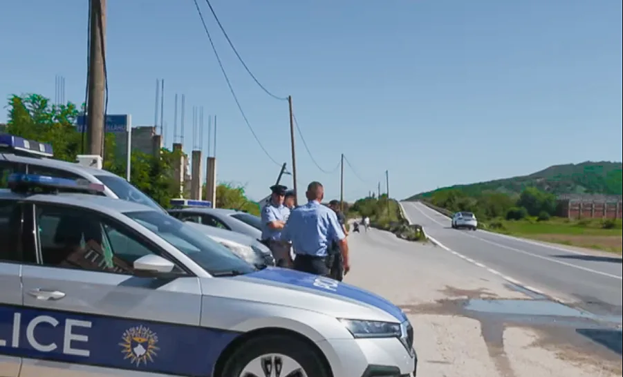 Policia arreston pesë persona të dyshuar për veprimtari penale, Identifikon dy viktima të trafikimit