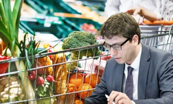 Ministri Murati: Qytetarët po paguajnë bukën shtrenjtë, opozita bllokoi Ligjin